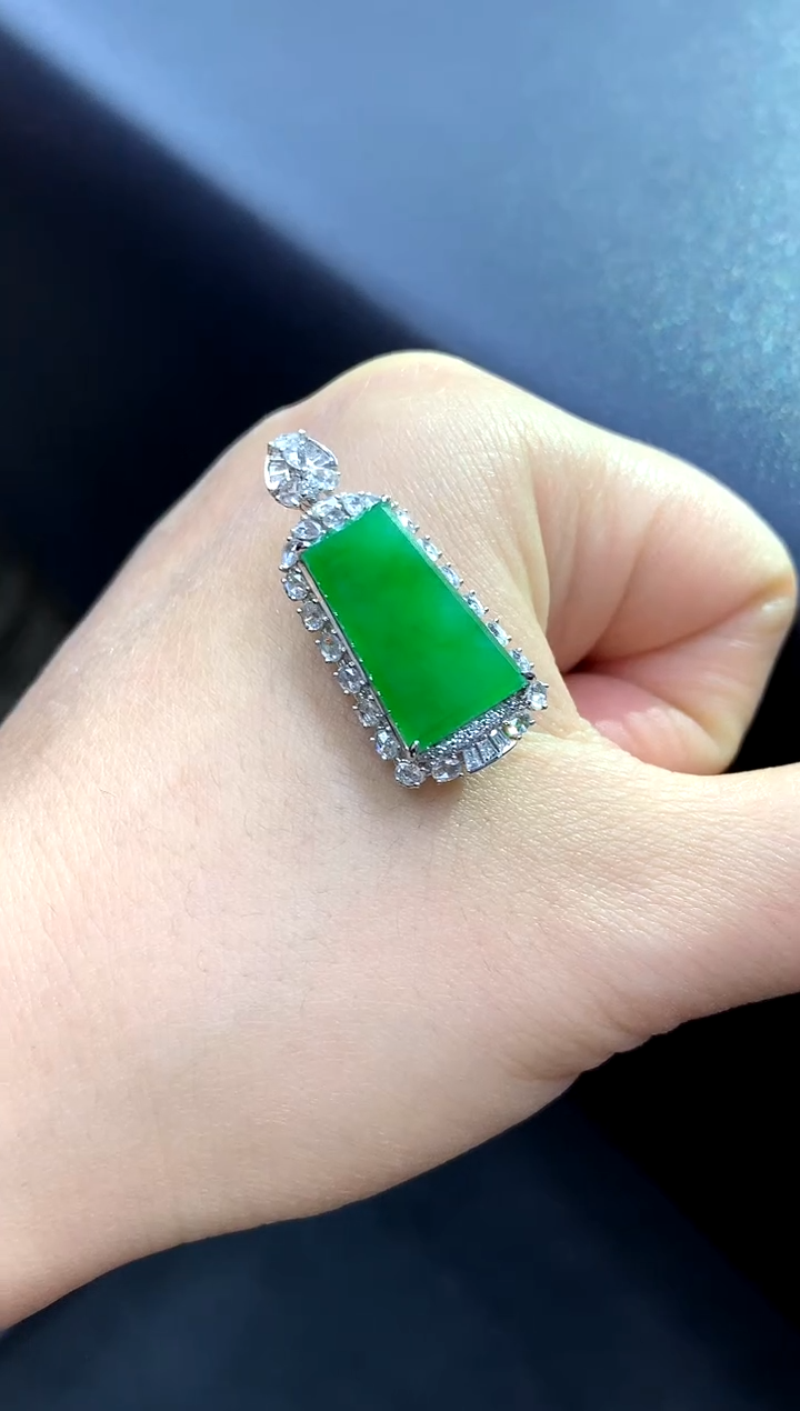 颈饰18K金镶嵌翡翠282-中国好珍宝