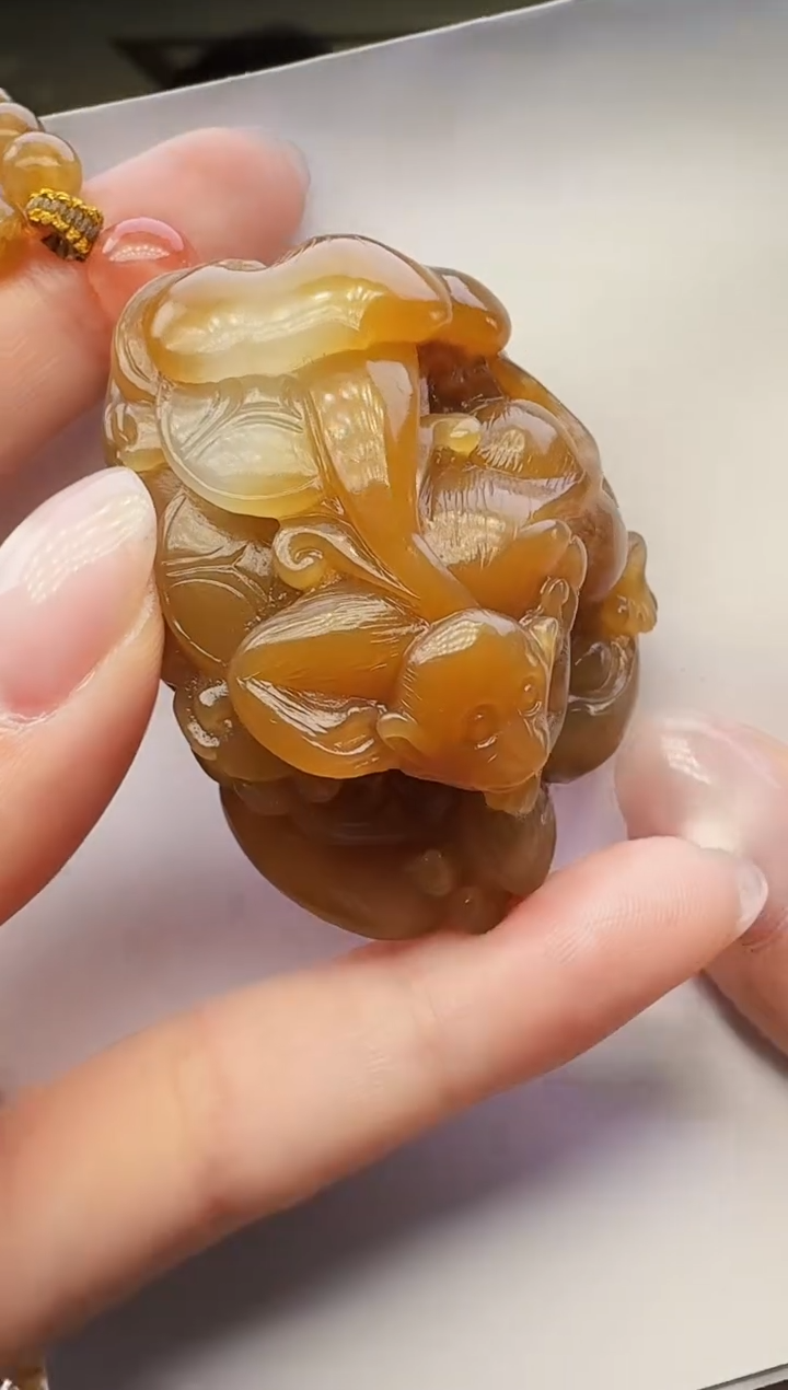 定制和田玉玉届匠心天然和田玉（拍一发一）