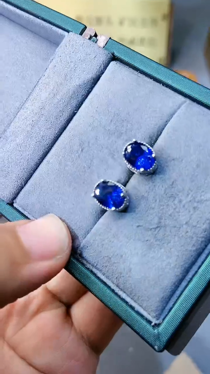 【闪购商品】蓝宝石耳饰银S925镶嵌354