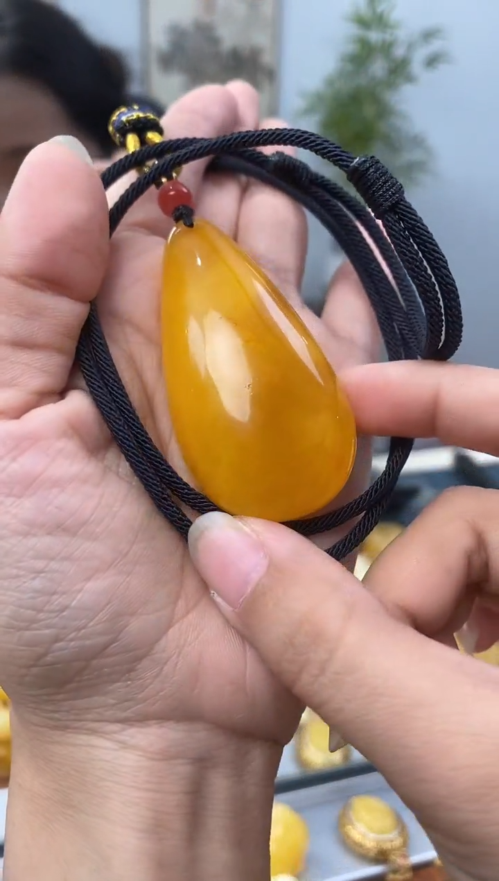 【闪购商品】琥珀裸石未镶嵌天然琥珀蜜蜡水滴