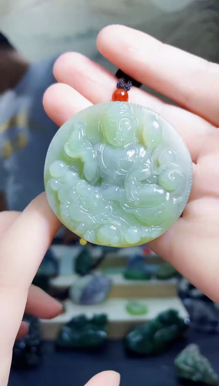 颈饰未镶嵌和田玉1