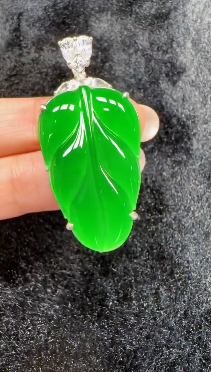 未镶嵌定制翡翠翡翠吊坠106