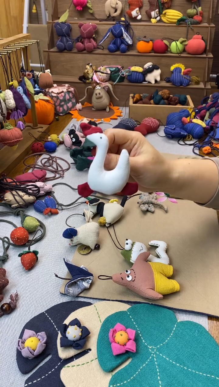 布艺 大白鹅胸针