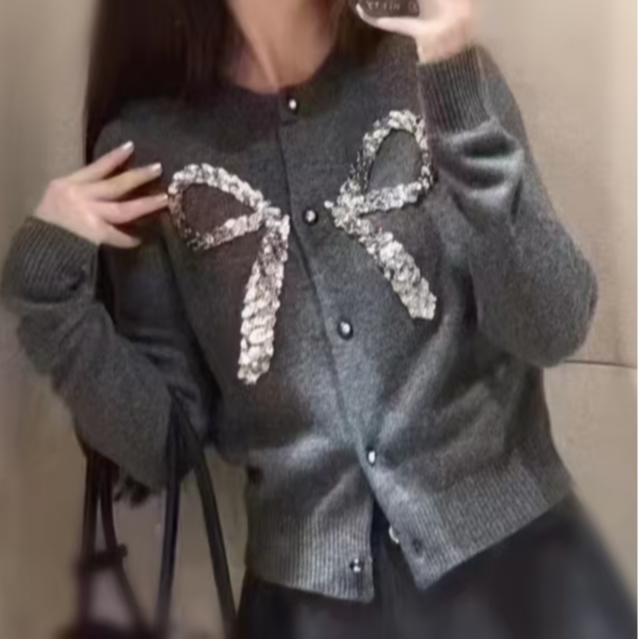 亮片绣缝珠蝴蝶结名媛小香风短款百搭毛衣 时尚气质