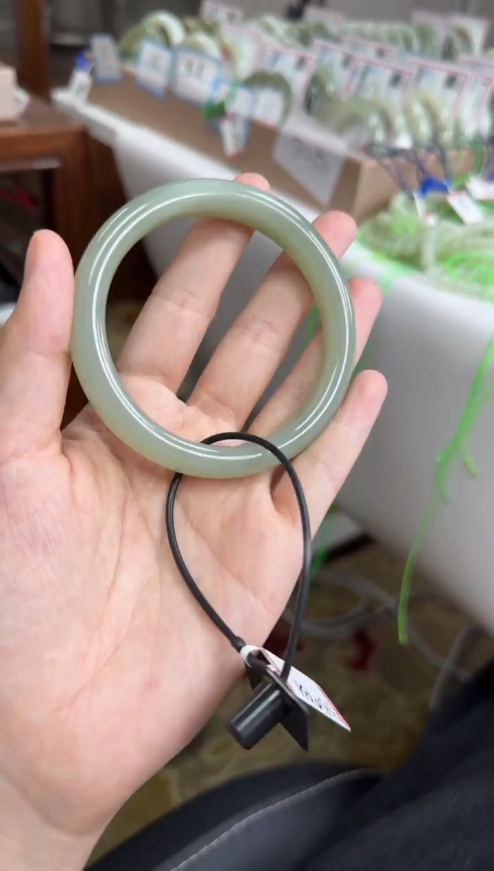 未镶嵌手镯和田玉58