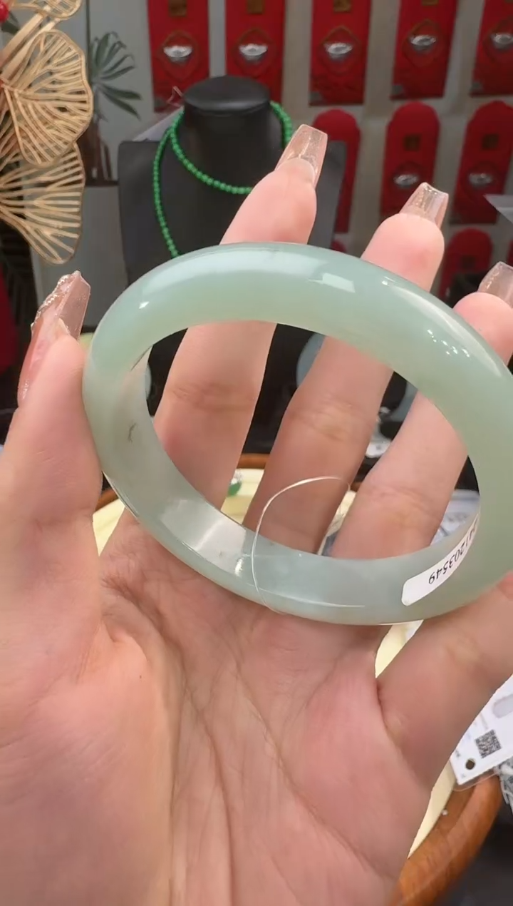 【闪购商品】翡翠手镯未镶嵌手镯