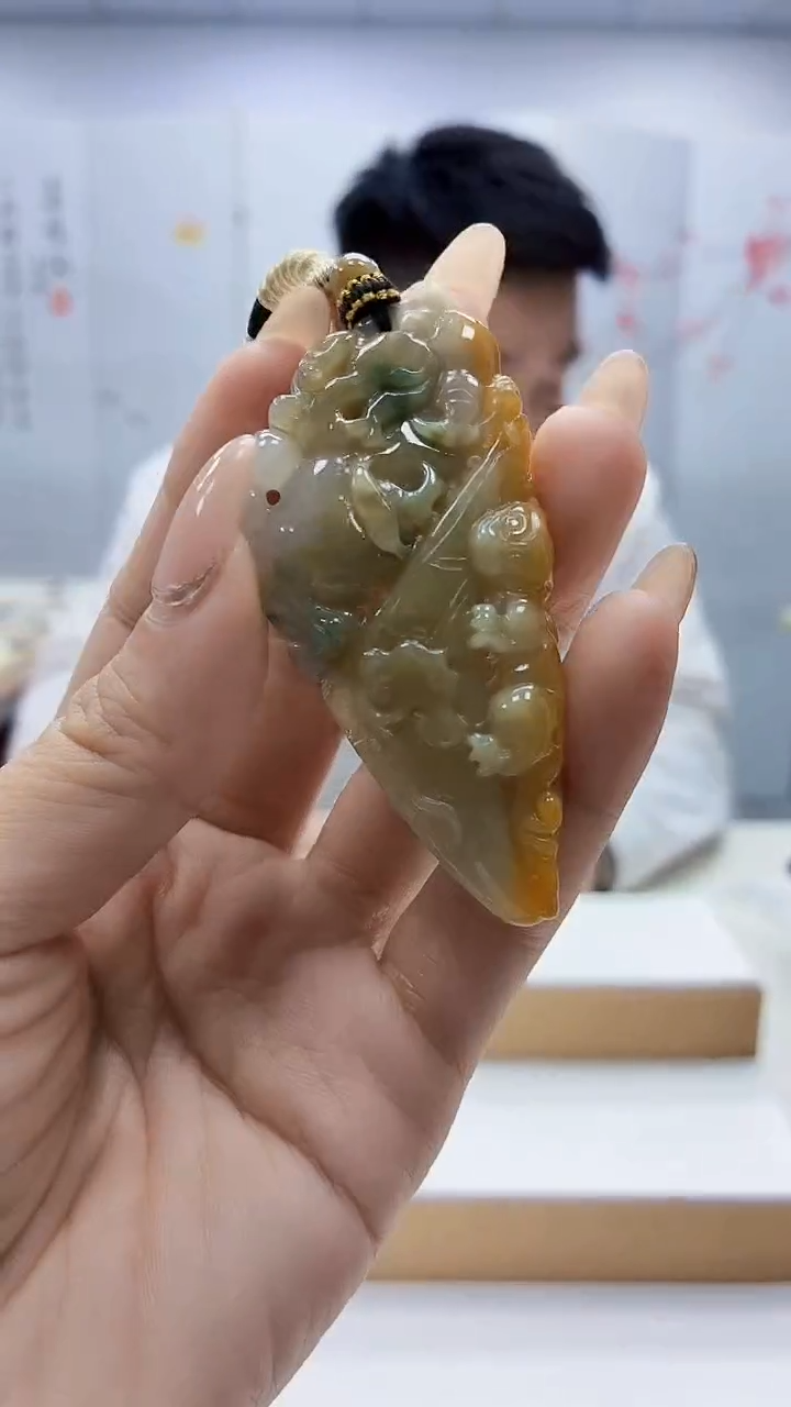 未镶嵌定制翡翠5028ty-毛货挂件34