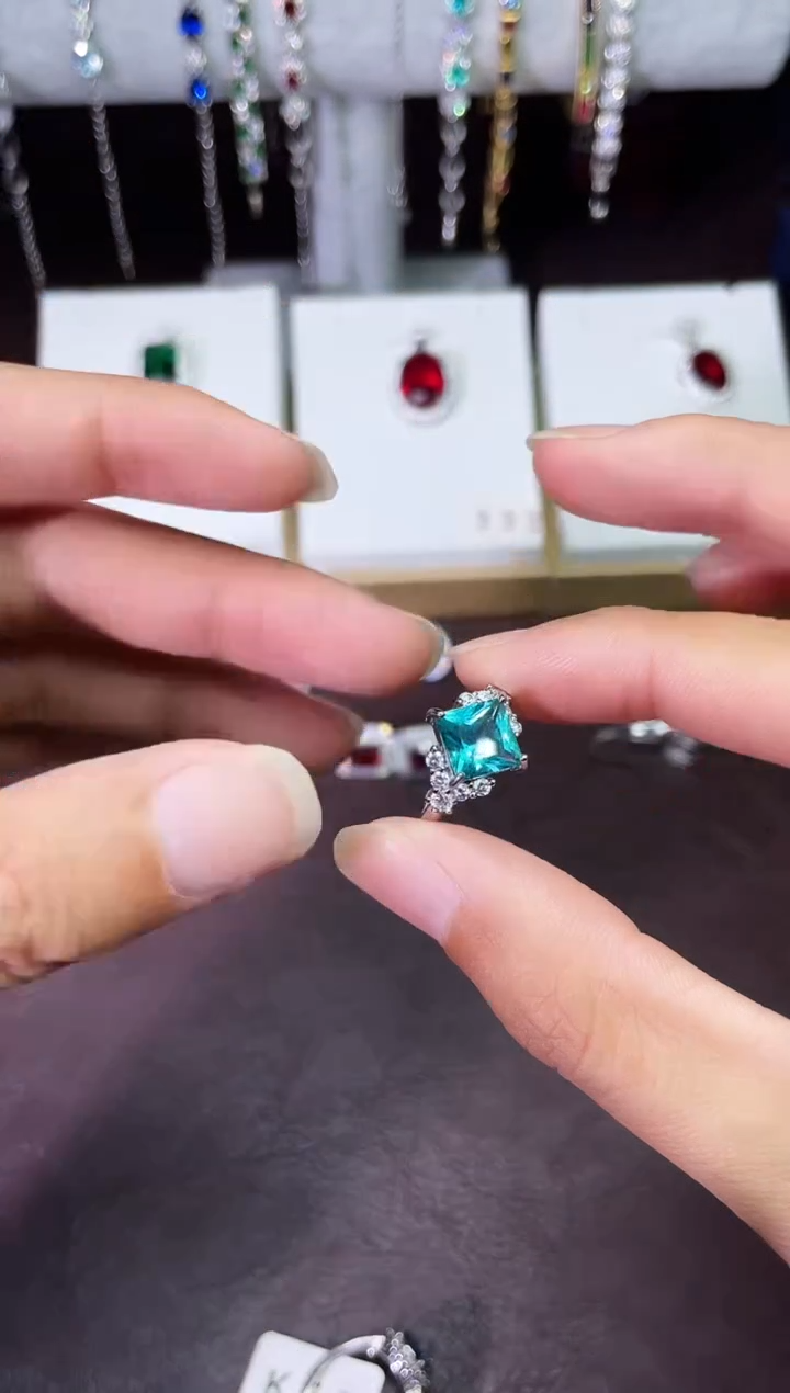 合金合成钻石帕拉伊巴戒指