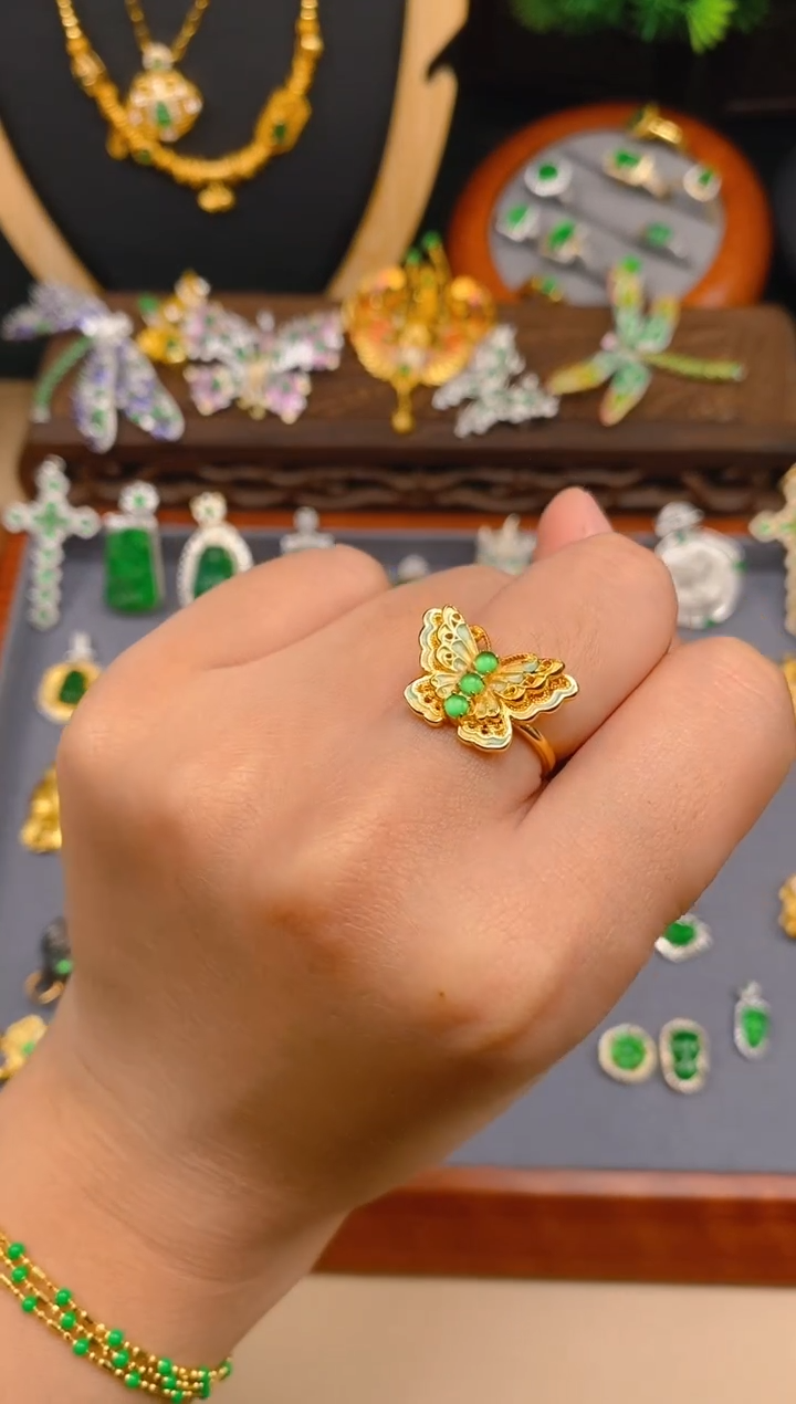 【闪购商品】翡翠戒指银S925镶嵌蝴蝶戒指