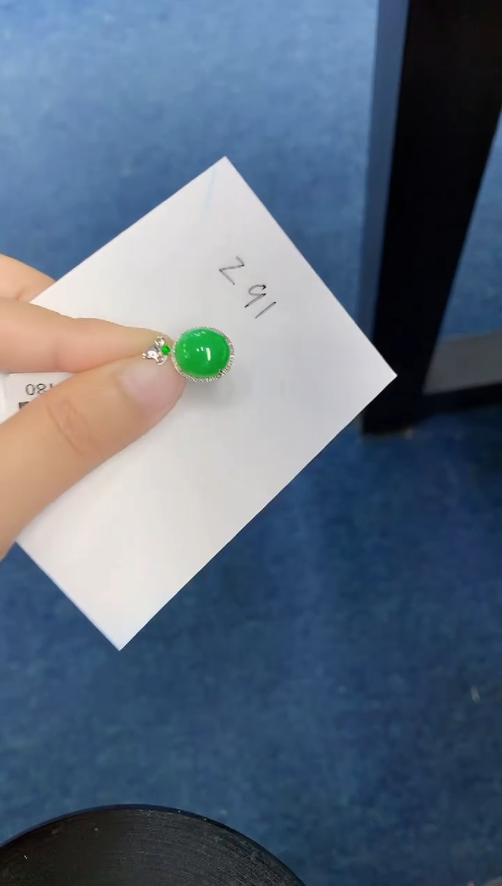 【闪购商品】翡翠颈饰18K金镶嵌000000000