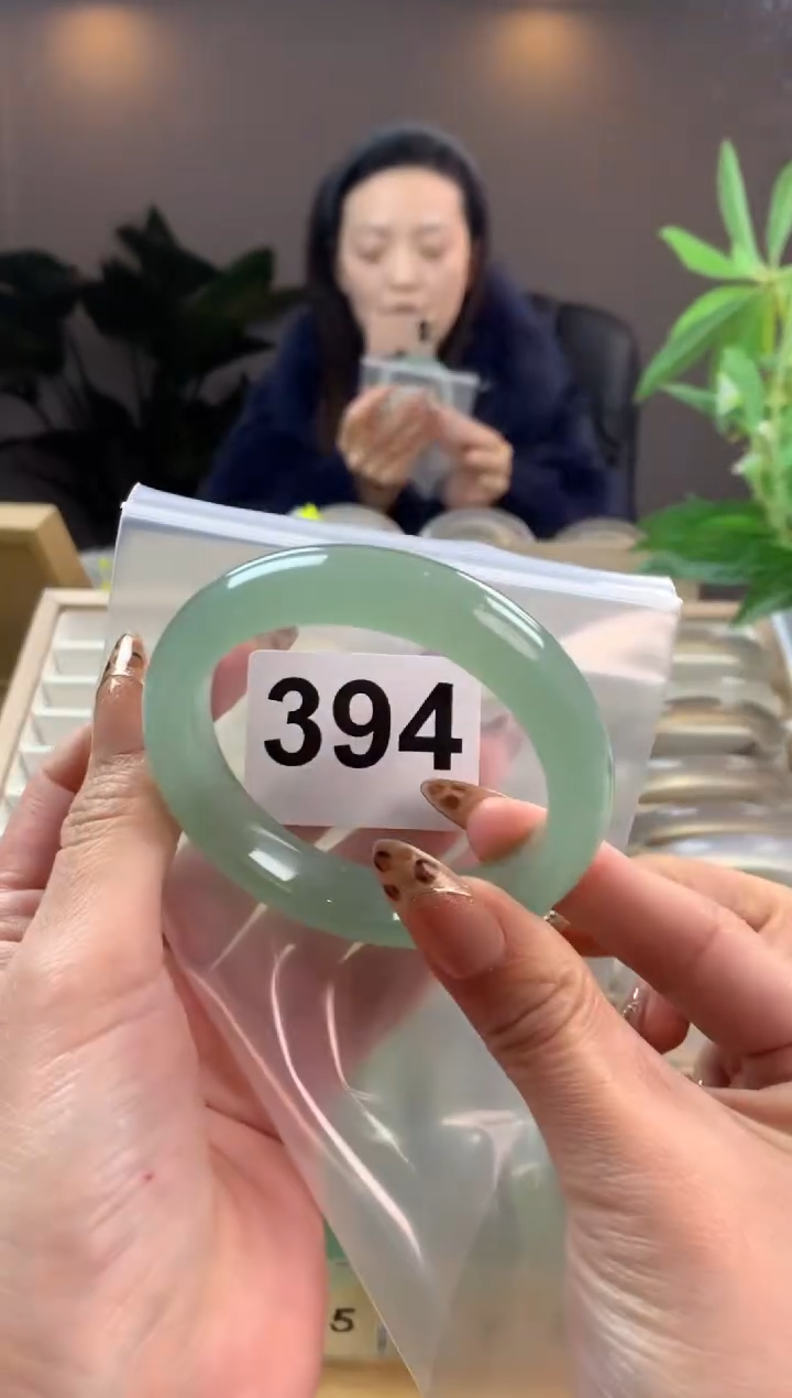 【闪购商品】石英质玉手镯未镶嵌394