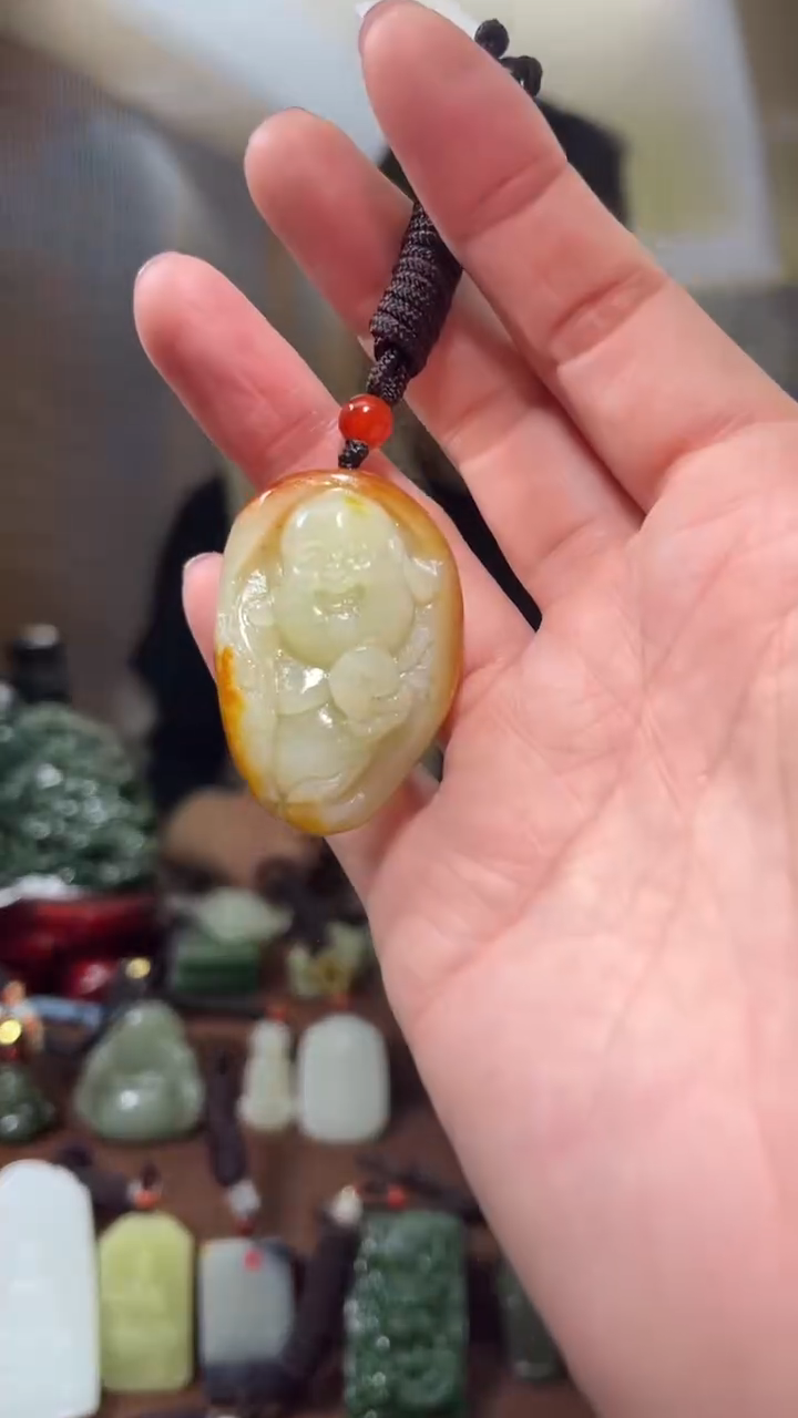 颈饰未镶嵌和田玉`