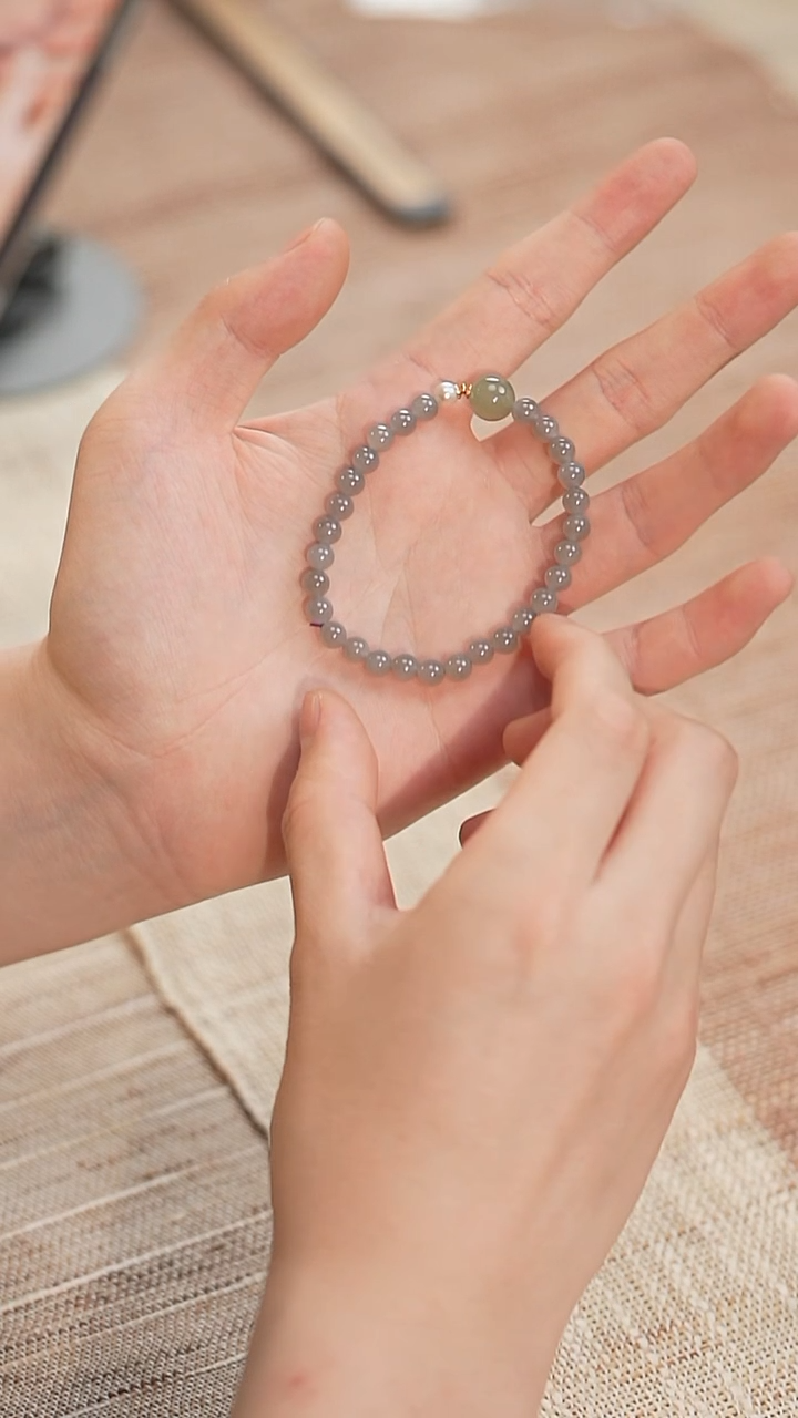 未镶嵌手链和田玉清仓福利！烟紫和田玉 晴水顶珠手串