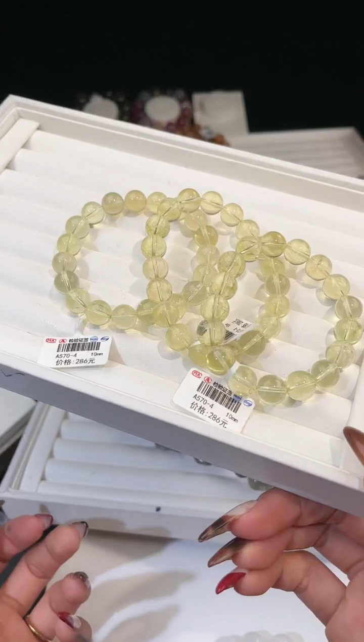 【闪购商品】水晶手链未镶嵌多样性发一黄泡泡