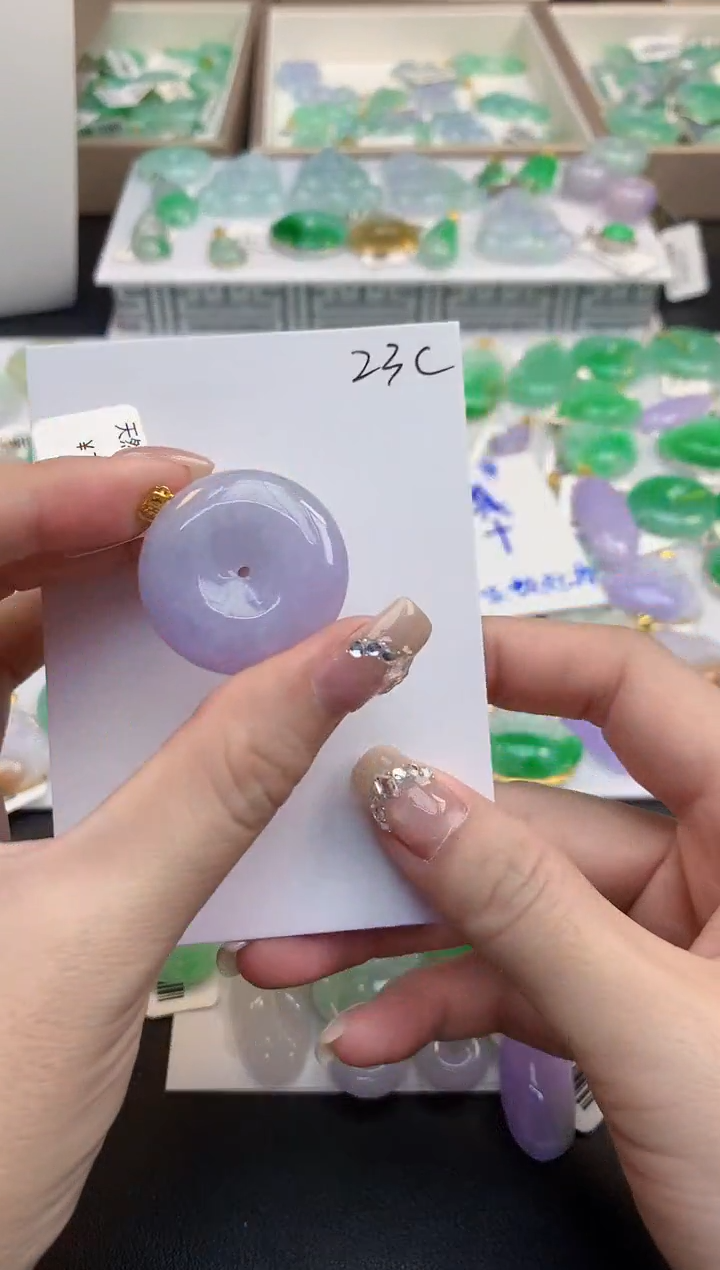 颈饰18K金镶嵌翡翠天然缅甸a货翡翠