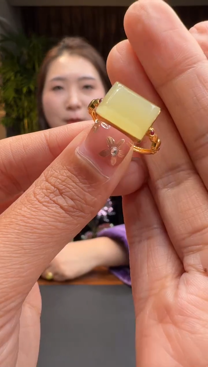 【闪购商品】和田玉6418K金镶嵌2.6冰冰多样性发货