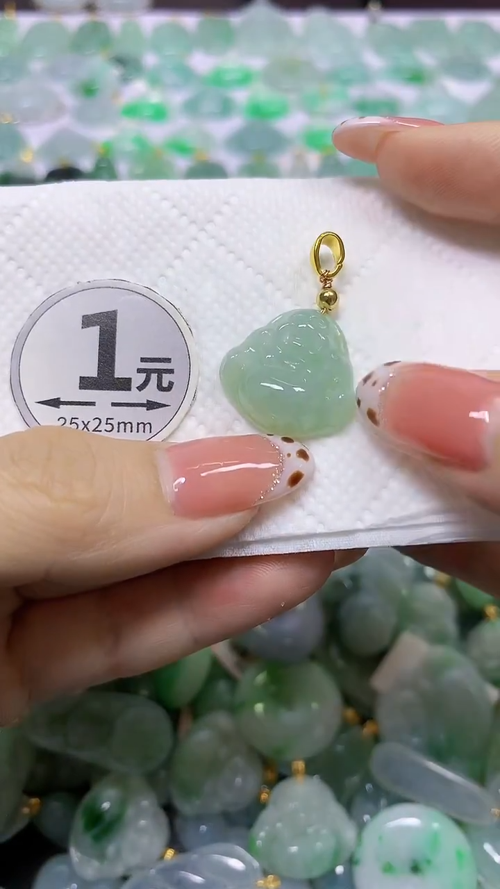 颈饰未镶嵌翡翠 天然翡翠A货