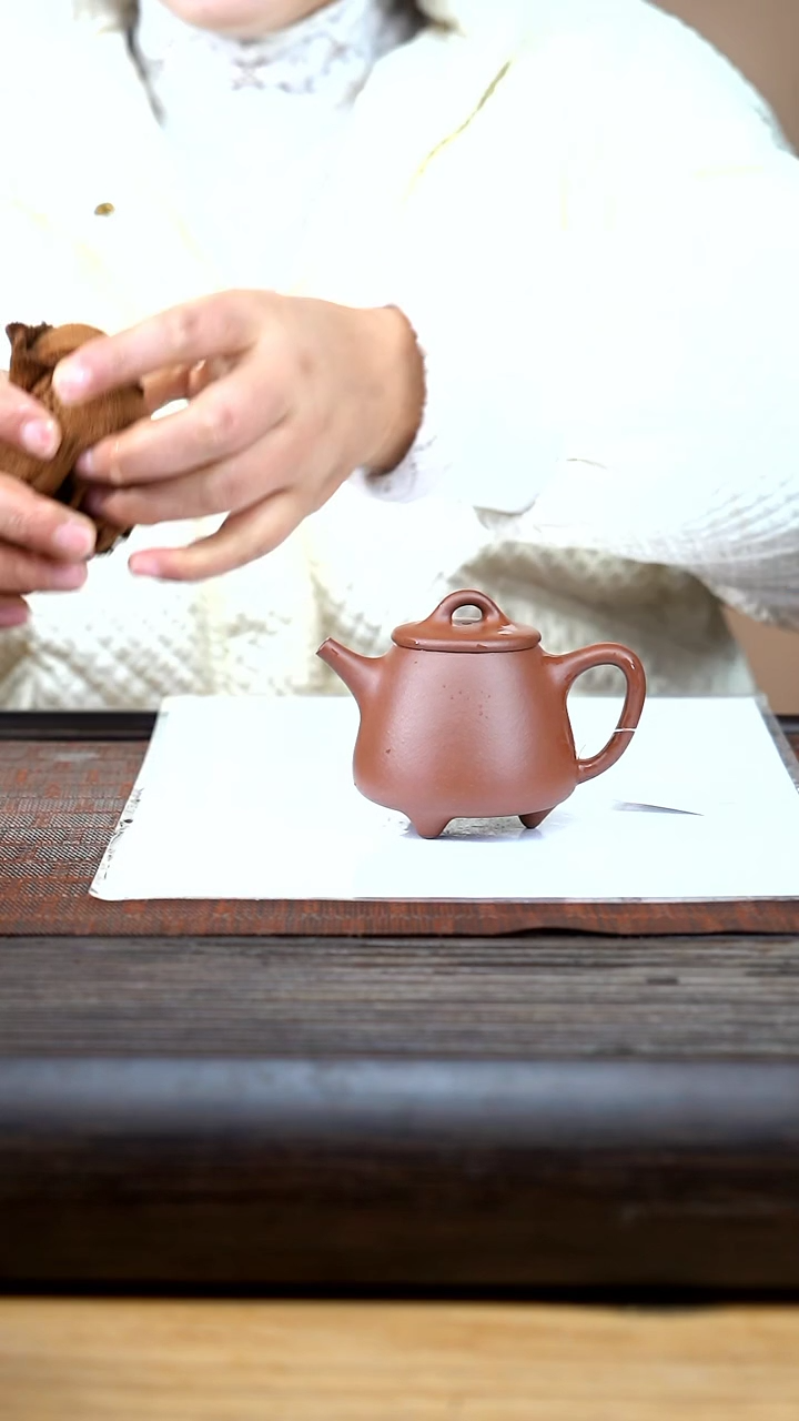 【闪购商品】紫砂茶壶hhb 底槽青 高石瓢