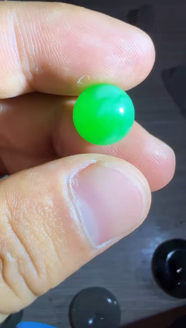 未镶嵌定制翡翠翡翠珠子