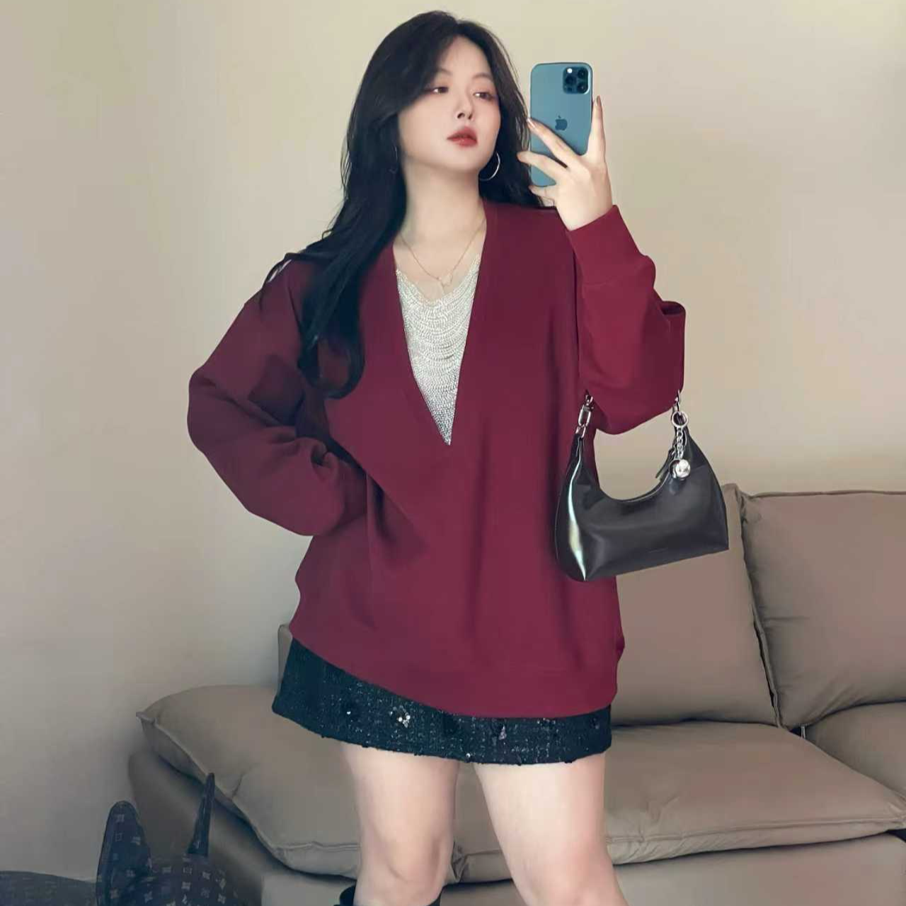 【邂逅】法式百搭设计款显瘦显贵V领重工内搭上衣-SK1111