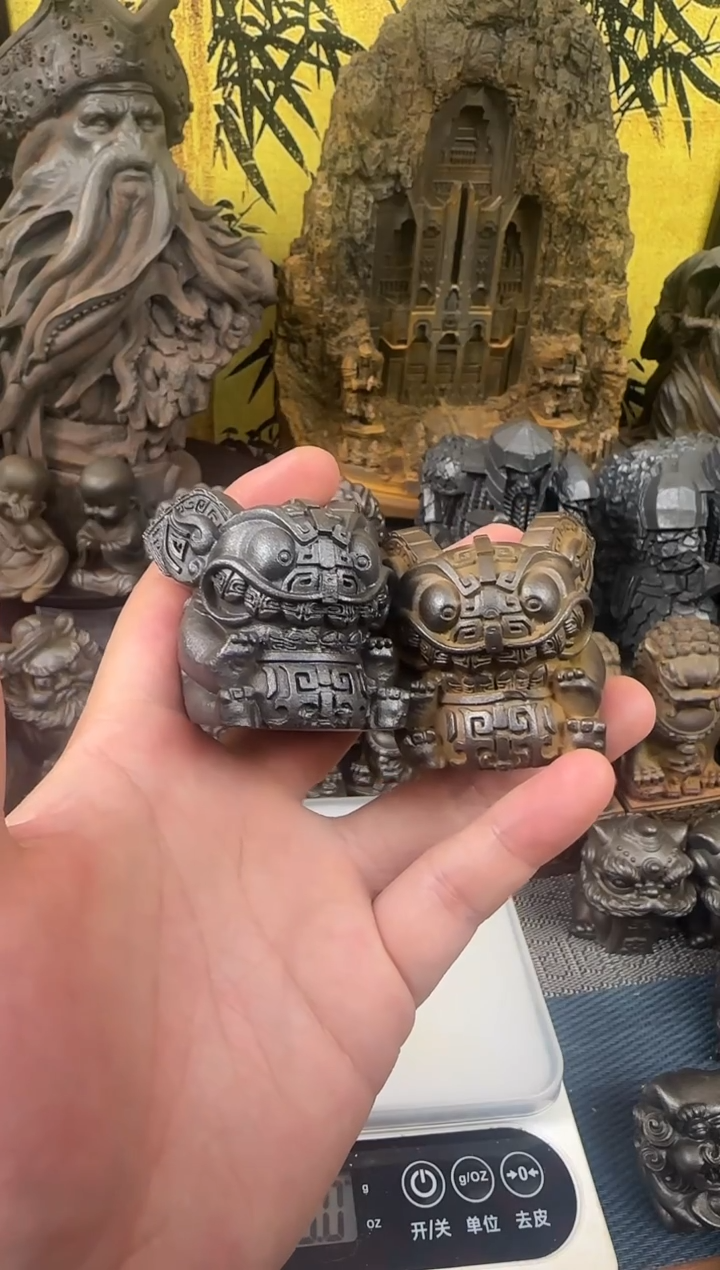 铁精致创意小号吞金兽一个