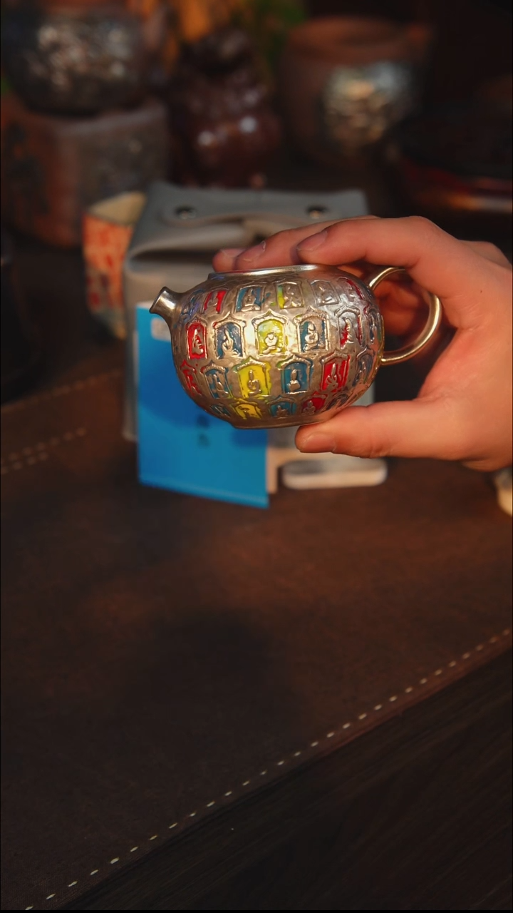 七彩千佛鎏银如意壶