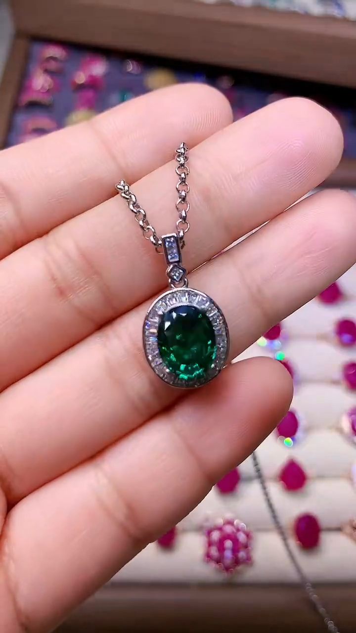 【闪购商品】祖母绿颈饰银S925镶嵌0000