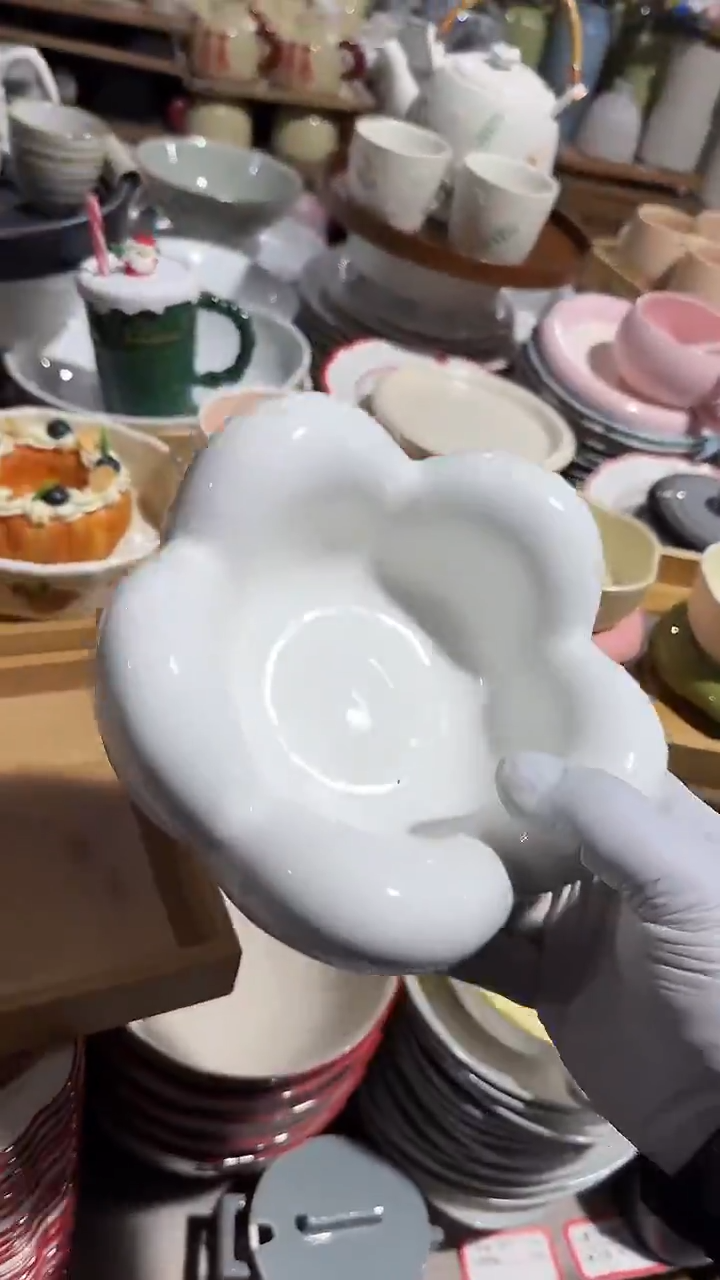 陶瓷云朵盘微瑕 凑满20元包邮