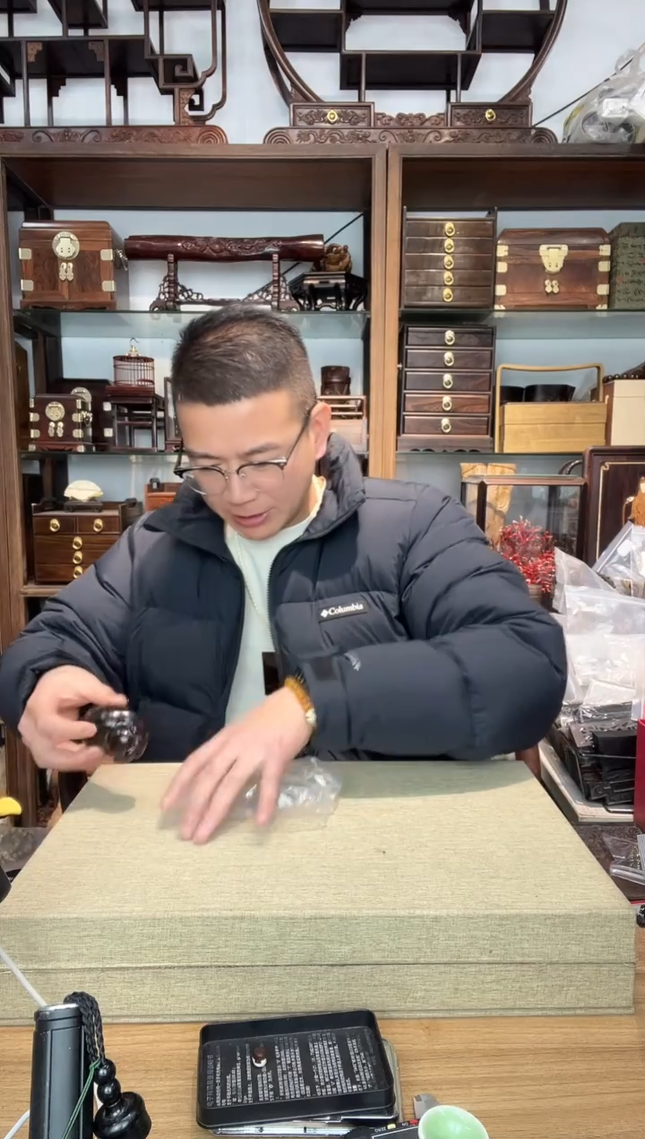 乌木类书架711黑檀整木莲花底座8+10+12公分  瑕疵