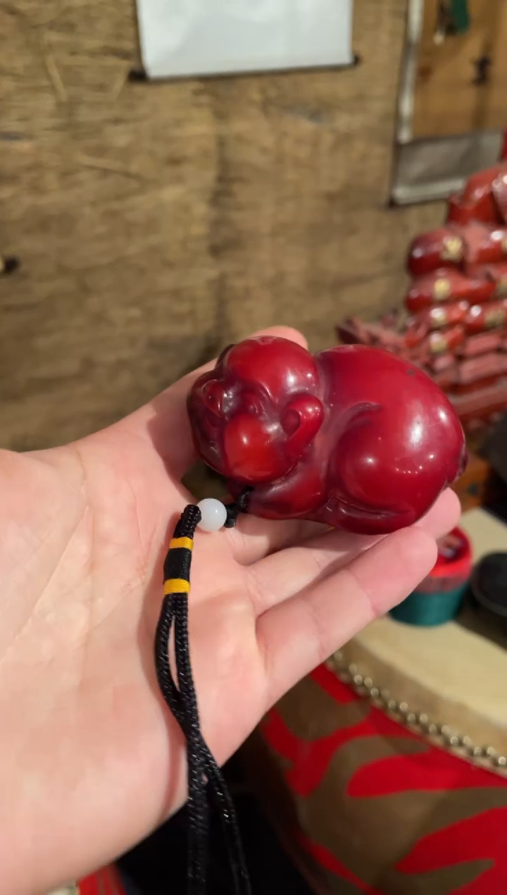 【闪购商品】蜜蜡颈饰未镶嵌老蜜猪