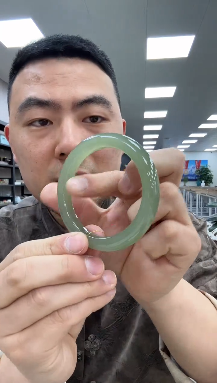 【闪购商品】和田玉手镯未镶嵌59-60  