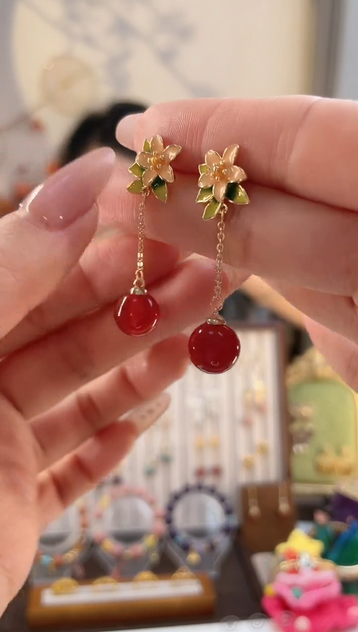铜合金925银无3-4 桂花红猪猪耳钉