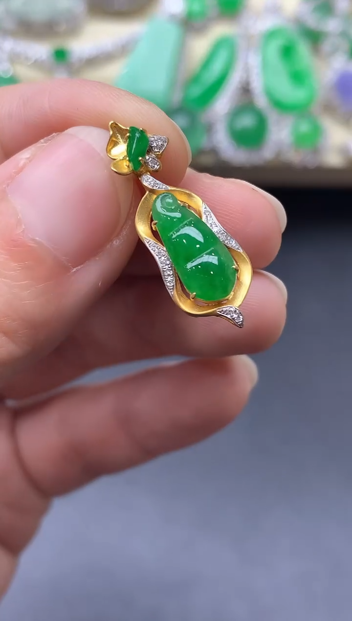 颈饰18K金镶嵌翡翠474-中国好珍宝