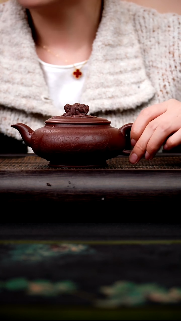 茶壶紫砂冰窖底槽青 金蟾 