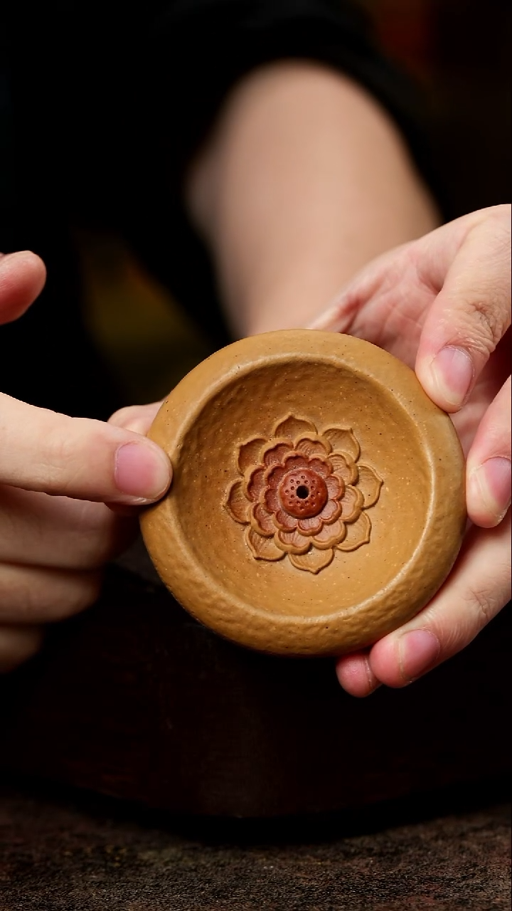 宜兴紫砂莲花香插