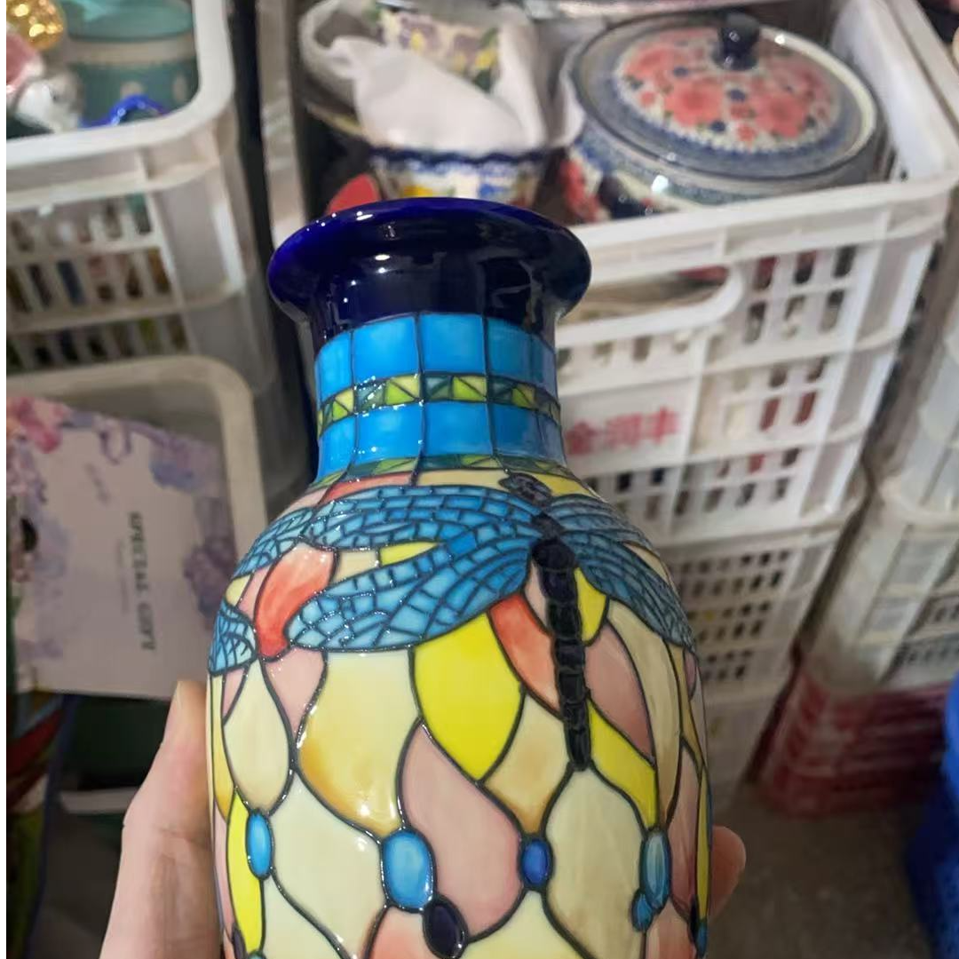 陶瓷家用花瓶釉下彩好看精致摆件