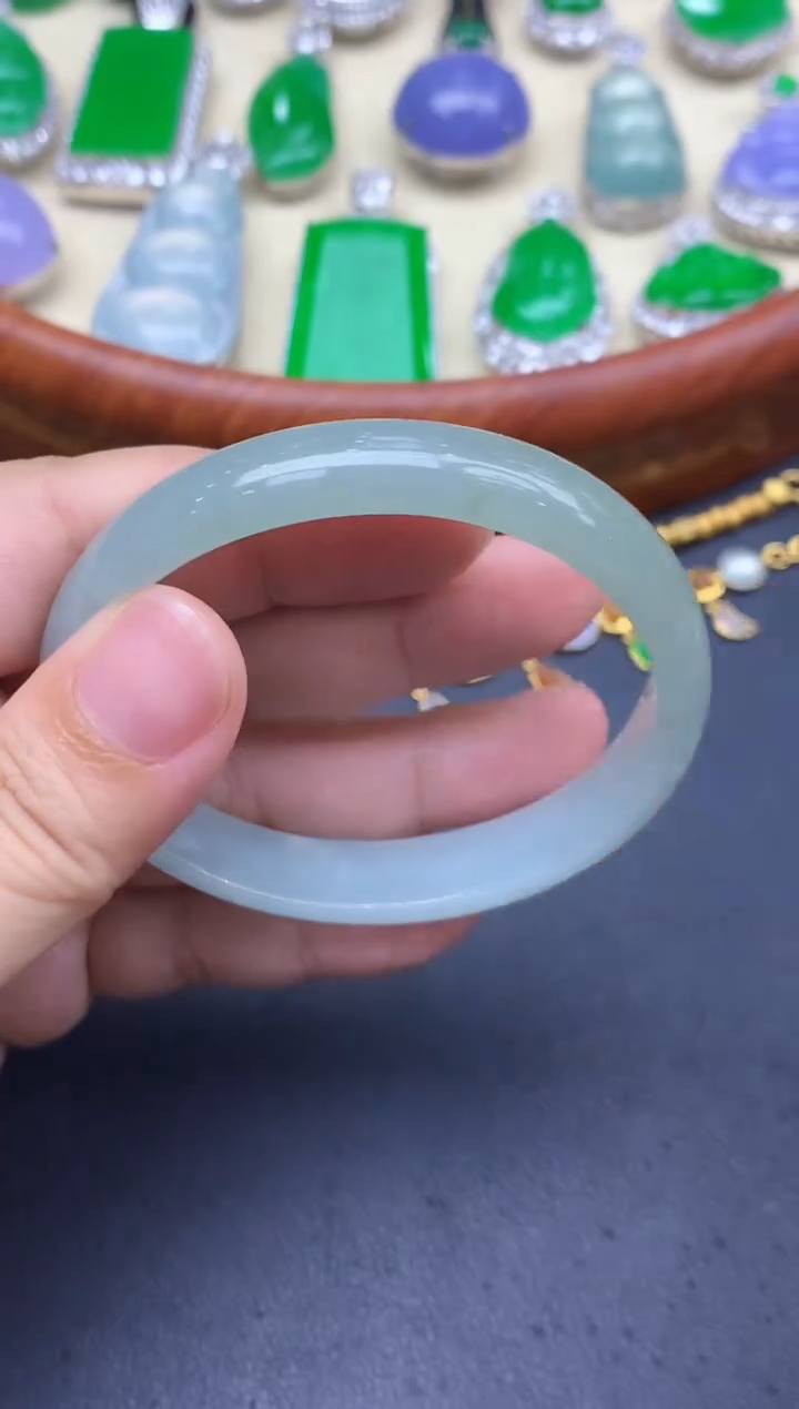 未镶嵌手镯翡翠135-中国好珍宝