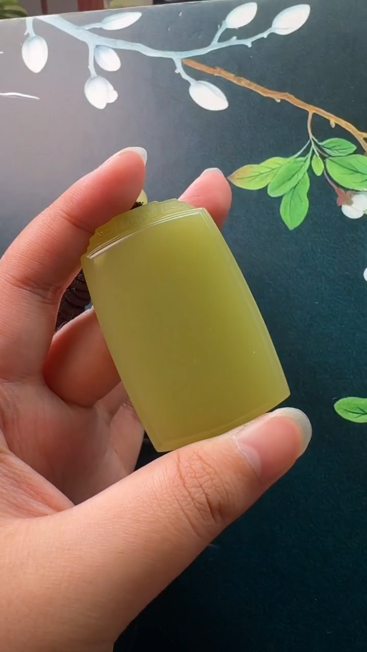 颈饰未镶嵌和田玉吊坠