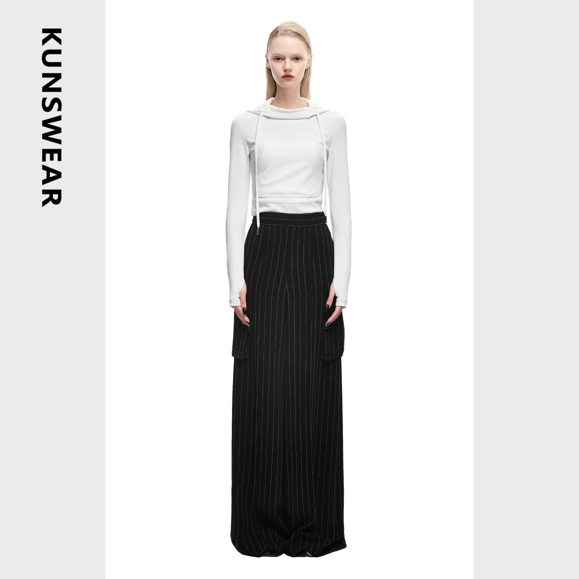 KUNSWEAR/琨丝薇尔25FA 极简时尚修身连帽短款长袖卫衣 836004090