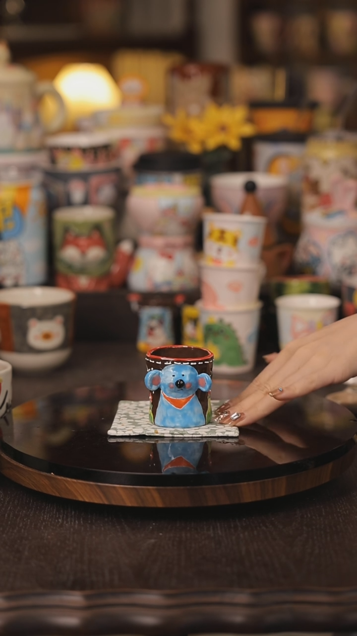 景德镇釉下彩绘设计师款式陶瓷