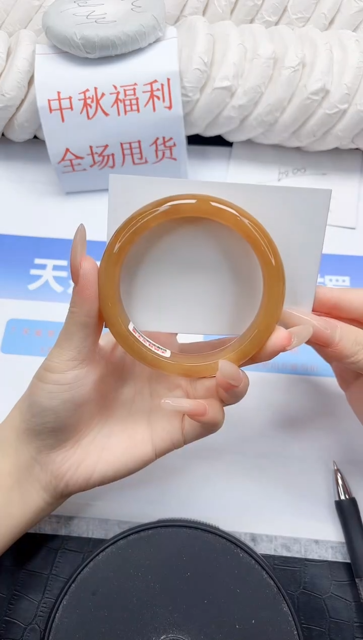 未镶嵌手镯石英质玉117-58