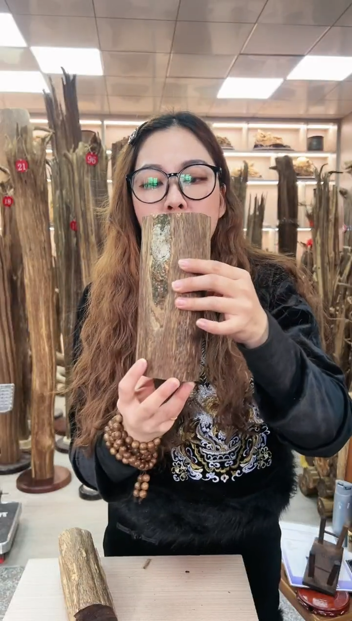 【闪购商品】沉香摆件沉香原料摆件工艺品