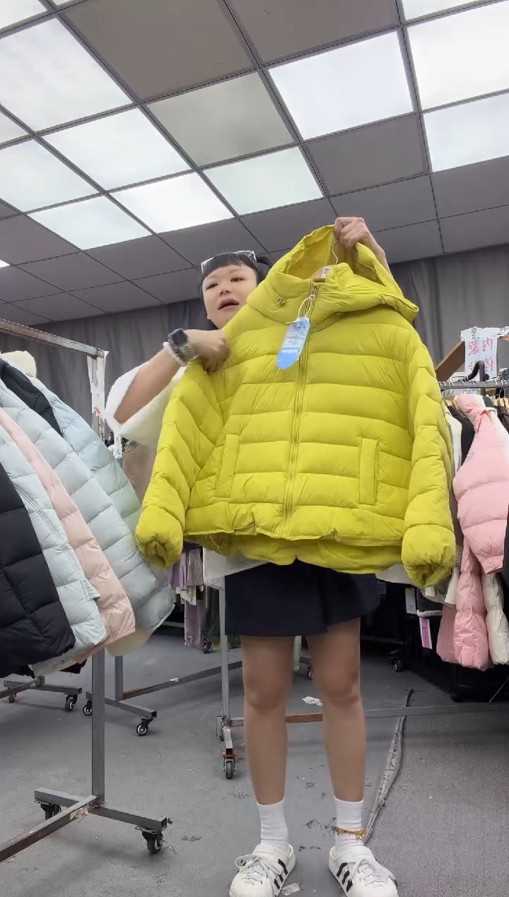 棉大哥家漂亮上衣漂亮颜色