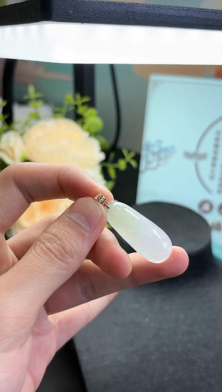 【闪购商品】翡翠颈饰18K金镶嵌YM1134-4 福瓜