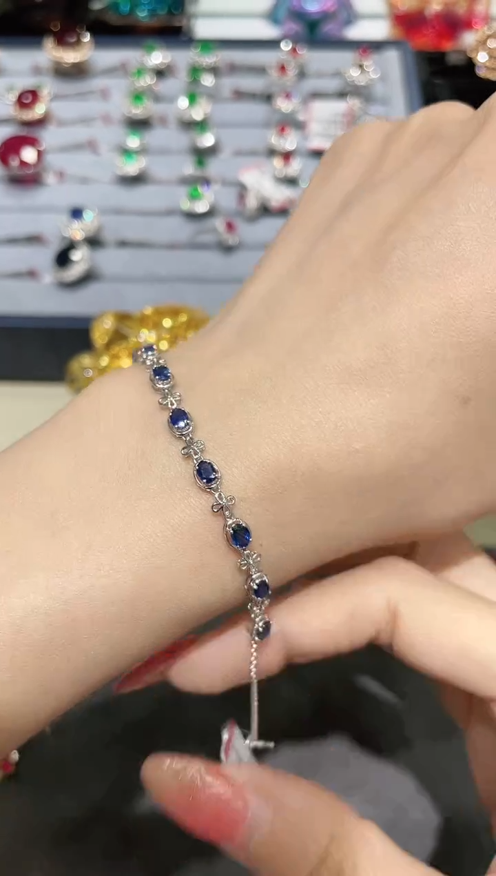 蓝宝石手链18K金镶嵌手链