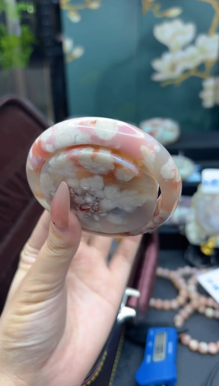 【闪购商品】石英质玉手镯未镶嵌134（61圈赠送镯心）