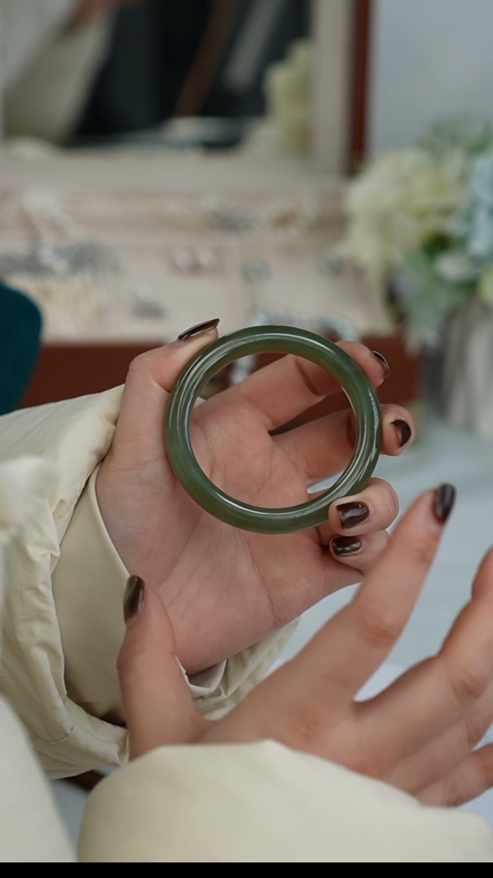 【闪购商品】和田玉手镯未镶嵌手镯