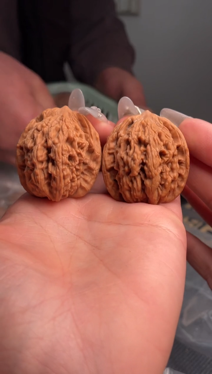 【闪购商品】文玩核桃吊坠虎头团购 37左右