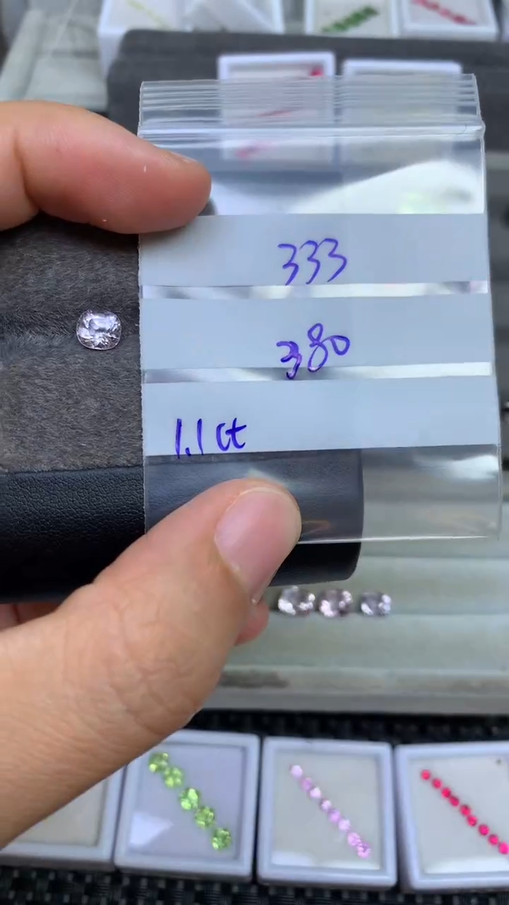 裸石尖晶石3*3缅甸天然无烧尖晶石