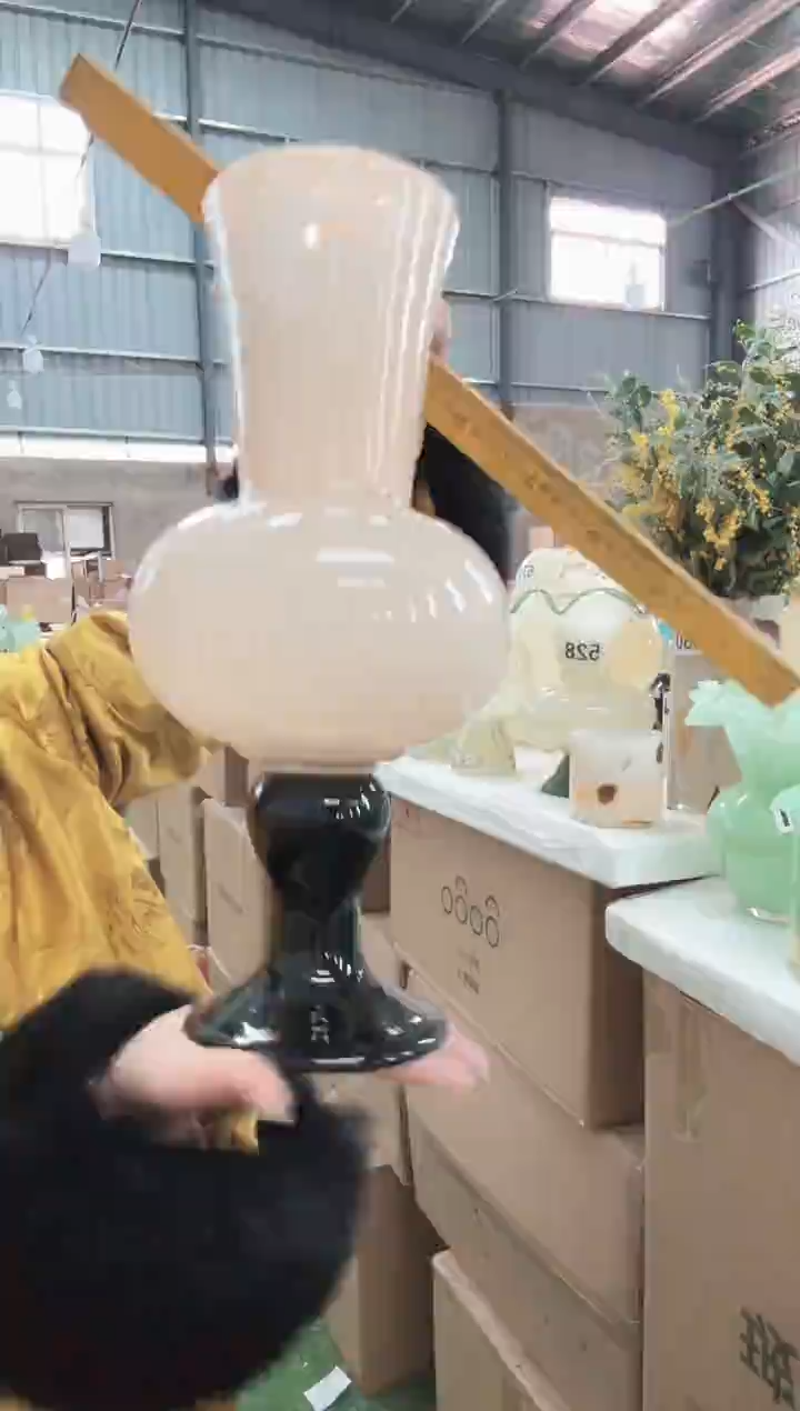 272直播玻璃花瓶